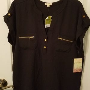 XL Black top with gold zippers
